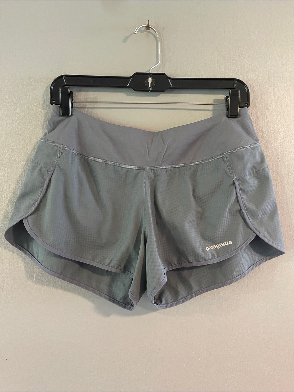 Patagonia Women's Strider Shorts 3.5" Plume Grey Size M - Picture 6 of 13